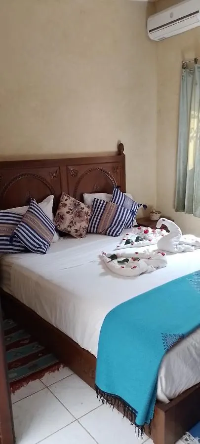 Riad Three Brothers Marrakesh 2*,